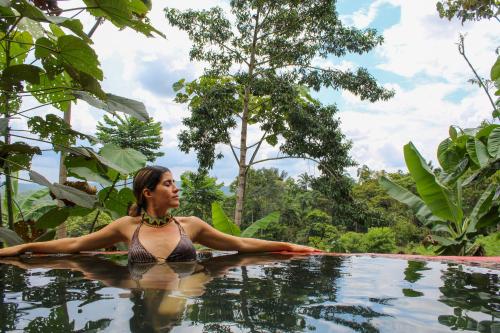 Bad in de openlucht, Cacao Glamping in Cotundo