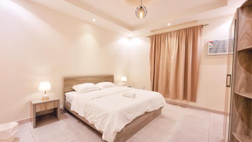 Beautiful 3-Bed Apt in Jeddah close to waterfront