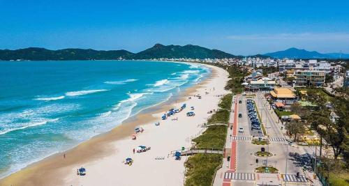 Apartamento com Vista Mar 3 DORMITORIOs em Bombas SC
