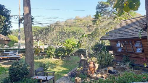 ランプーン จำค่า ชาเลท์ บ้านพักสวนเกษตร (Jumka Chalet - Home and Farm Stay) 3つ星 ゲストハウス 眺望