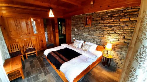 Ishan Log Huts- A Boutique Homestay-since 1999