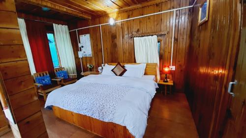 Ishan Log Huts- A Boutique Homestay-since 1999