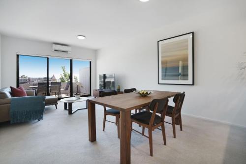 Victoria Apartment
