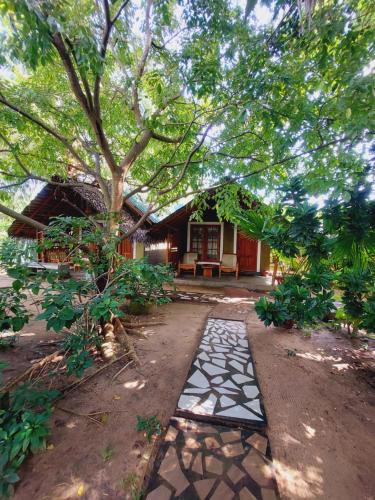 Inn On The Bay in Pasikuda
