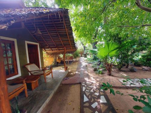Inn On The Bay in Pasikuda