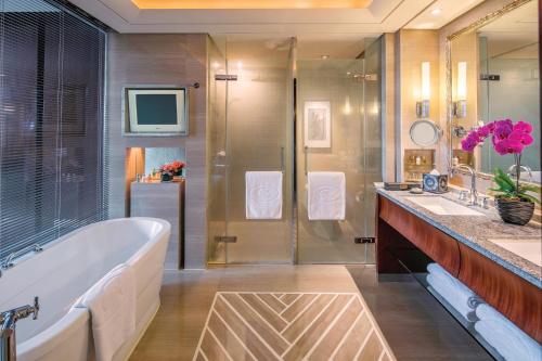 Regent Beijing, an IHG hotel Room Type - King Suite