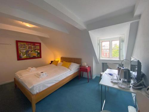 Frauenhotel Hanseatin - Women Only – Hamburg, DC