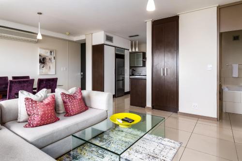 The Manhattan Apartments - image 13