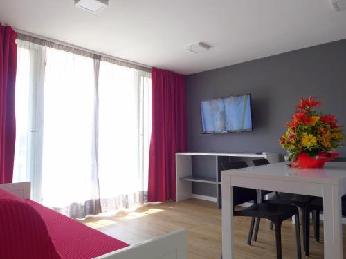 Navarra Family Suites | Rentalmar