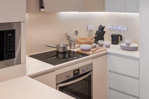 keuken, Vida Beach Resort Marassi Al Bahrain near Bahrain International Airport