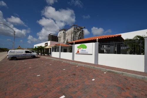 Arena Condos Aruba - few steps from Eagle Beach! – Noord