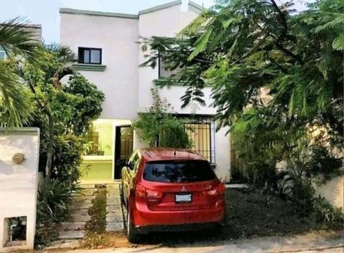Cancun home 5 miles from the beach!