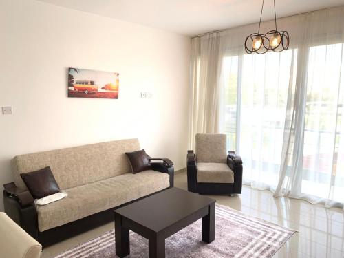 Comfortable One-Bedroom Apartment near the Sea and Casino Merit Park Sel 2-6 in Karaoğlanoğlu