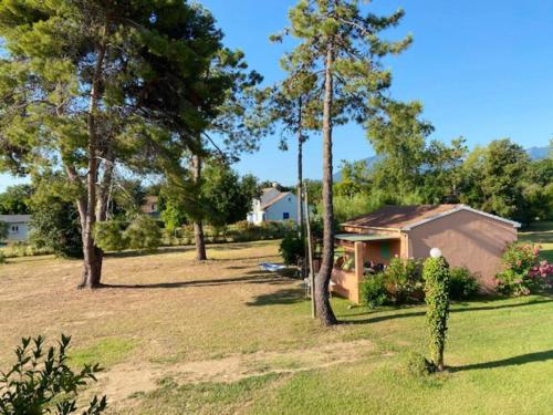 Maison d'une chambre a Poggio Mezzana a 100 m de la plage avec vue sur la mer jardin amenage et wifi gîte à louer Figareto