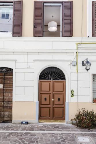 Cavour Luxury Home - image 2