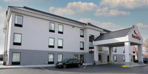 Econo Lodge Hopewell - image 11