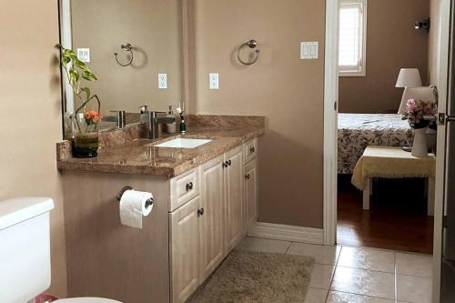 Aurora Executive Upscale Residence Three Bedrooms Three and Half Bathrooms Aurora Executive Upscale Residence Three Bedrooms Three and Half Bathrooms