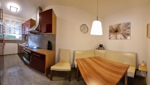 Bonsai-Apartment II - image 12
