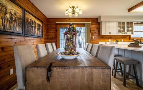 Minnies Mountain Lake House in La Follette, USA