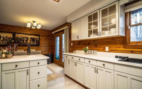 Minnies Mountain Lake House in La Follette, USA