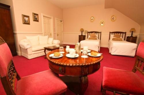 Kilcooly's Country House Hotel