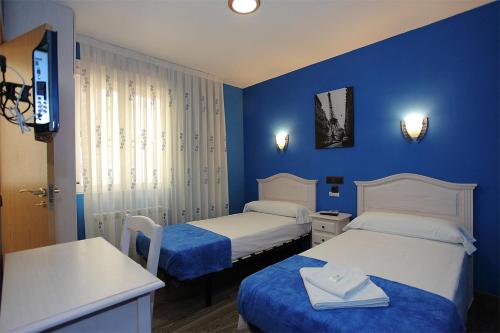 Hostal Regio - image 11