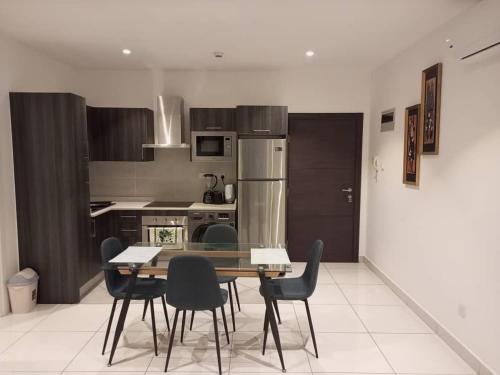One-Bedroom Duplex @ Embassy Gardens
