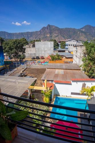 Piscina, El Delfin Hotel y Restaurante in San Pedro La Laguna