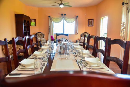 Facilities, RunAway to Tranquility, overlooking the Bay in Runaway Bay