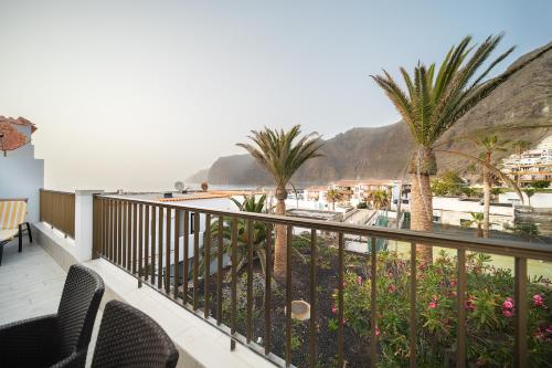 OASIS BAY - Cliffs, Beach, Town center