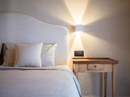 Borgo San Verolo B&B Room Type - Deluxe Double Room with Extra Bed