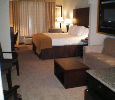 Holiday Inn Express Hotel & Suites Beaumont Northwest, an IHG Hotel