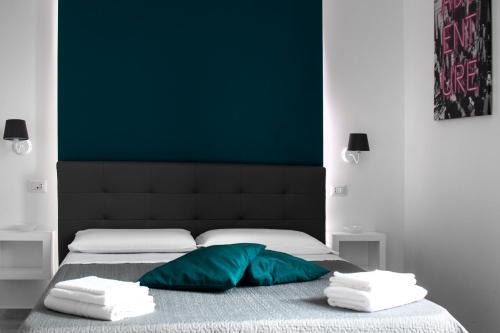 Aurora Luxury Rooms – Naples, 