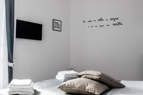 Aurora Luxury Rooms – Naples, 