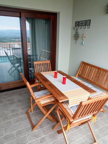 Superbe appartement dans petite residence .