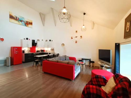 Superbe appartement type loft en duplex rue Buat - Location saisonnière - Châlons-en-Champagne