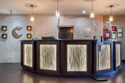 Comfort Suites Georgetown - image 13