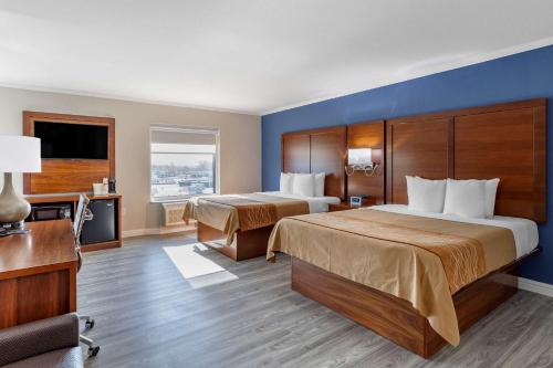 Queen Suite with Two Queen Beds - Accessible/Non Smoking