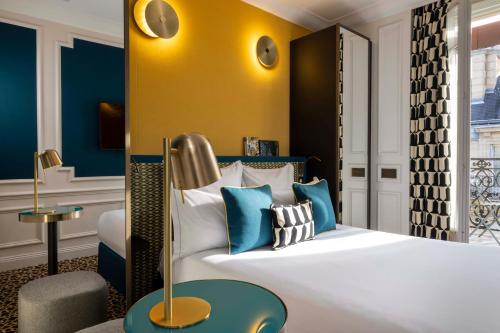 room detail thumbnail 0