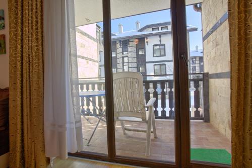 Erkély/terasz, Cozy One-Bedroom apartment with Nature View by Flat Mаnager in Razlog