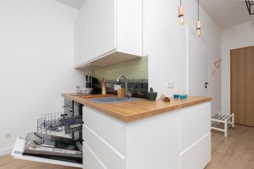 Baltic Nomad Studio Bastion Walowa Old Town by Noclegi Renters - image 5