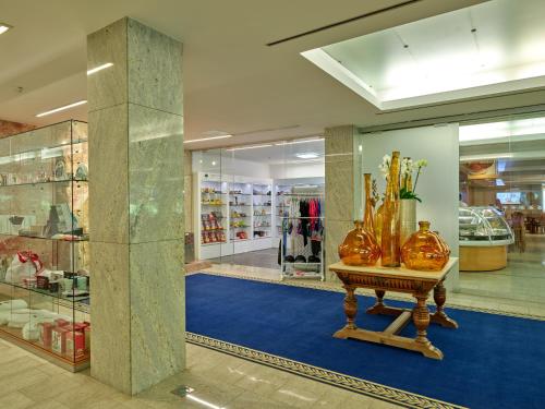 商店, Spa Suite Dobrna - Terme Dobrna in 多布爾娜