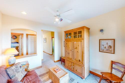 Great S'Cape #3-BB Great S'Cape #3-BB