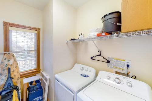 Great S'Cape #3-BB Great S'Cape #3-BB