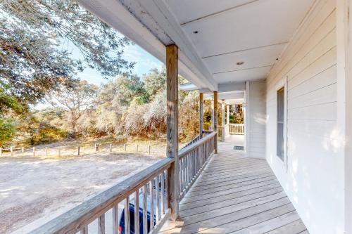 Great S'Cape #3-BB Great S'Cape #3-BB