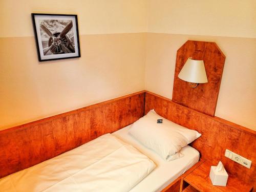 1 twin bed