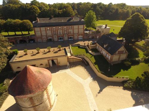 Domaine de Montchevreuil Hotel de charme Saint-Crépin-Ibouvillers