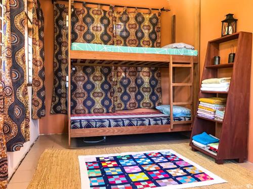 Hidden Valley Backpackers Room Type - 6-Bed Mixed Dormitory Room