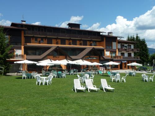 Albergo Miramonti Dependance - Hotel - Asiago