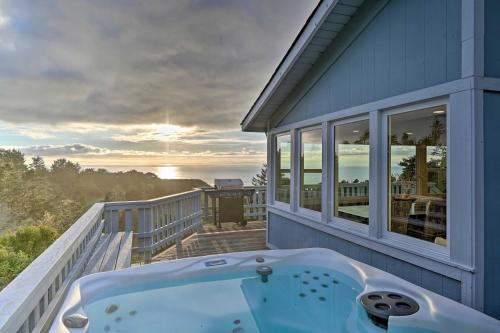 Pacific Coast House with Private Hot Tub! photo 1